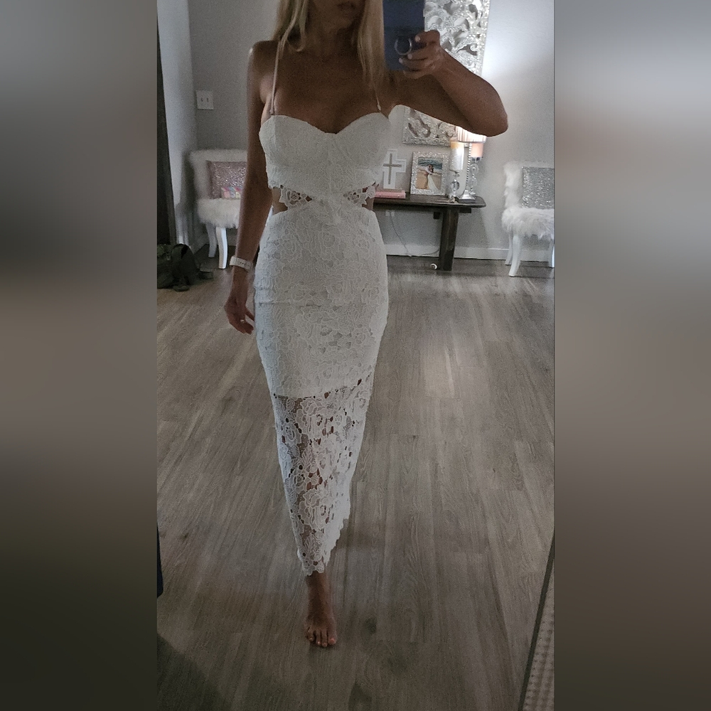 Amable By Mable White Lace Midi - Picture 13 of 16